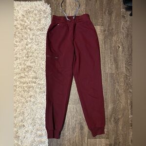 Figs Women's Burgundy Jogger Scrubs